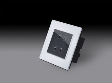 掌控生活，一鍵啟航 讓萬能遙控插座成為您家的智能管家